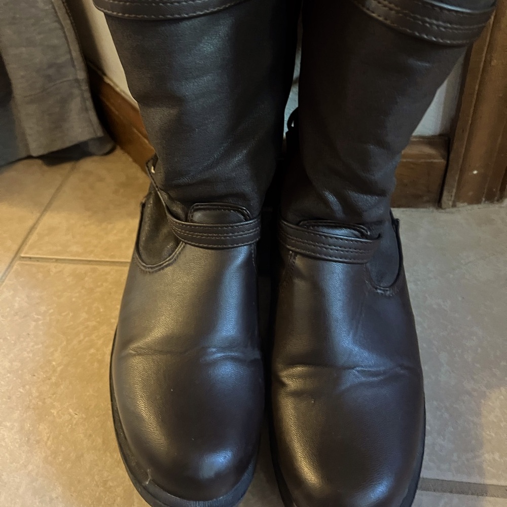 Sporto Josie Brown Faux Fur Boots Size 9M